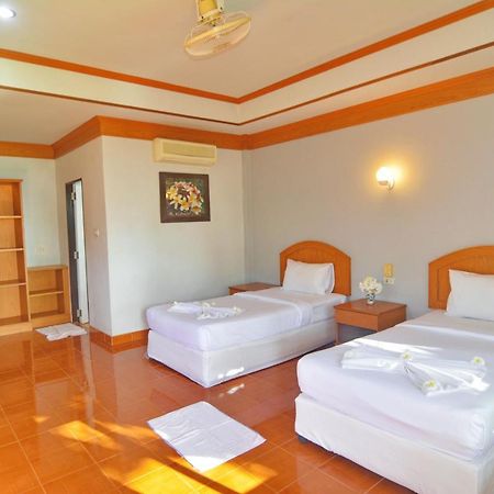 Klongdao Beach Resort Ko Lanta Buitenkant foto
