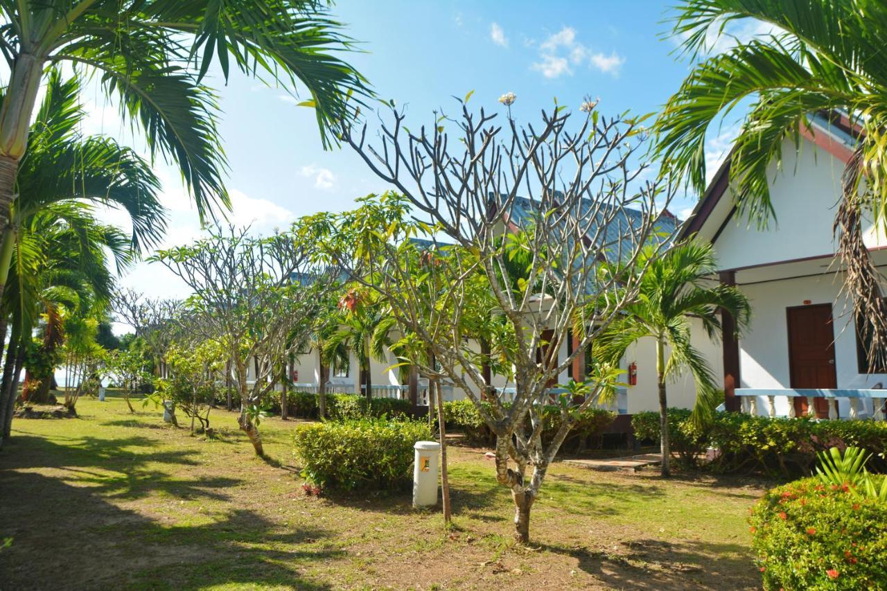 Klongdao Beach Resort Ko Lanta Buitenkant foto