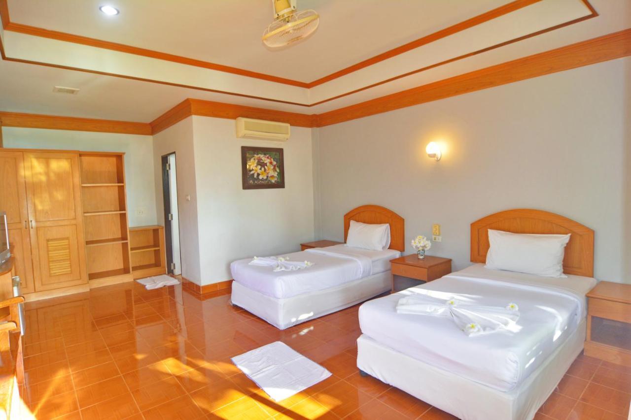 Klongdao Beach Resort Ko Lanta Buitenkant foto