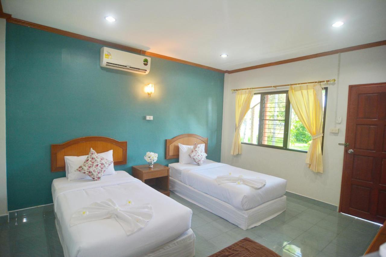Klongdao Beach Resort Ko Lanta Buitenkant foto