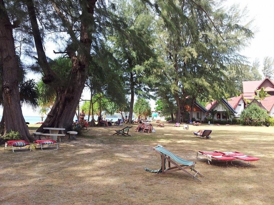 Klongdao Beach Resort Ko Lanta Buitenkant foto