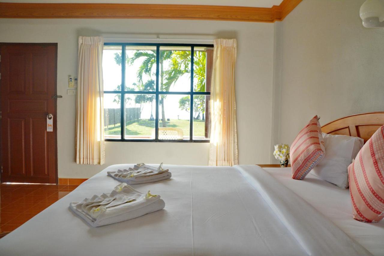 Klongdao Beach Resort Ko Lanta Buitenkant foto
